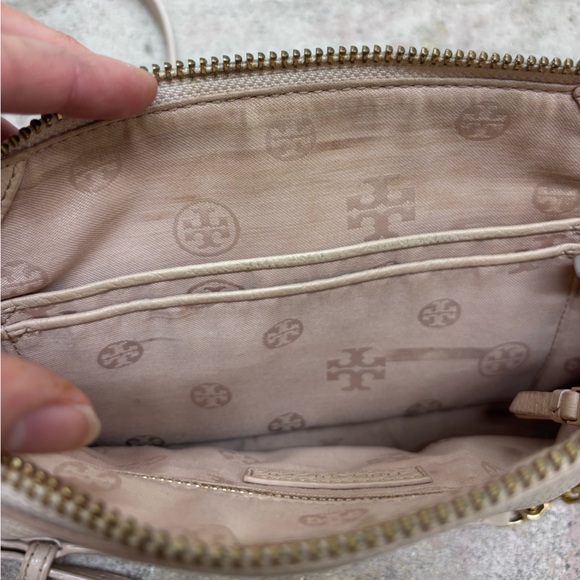 Tory Burch Blush Pink Bombe Leather Crossbody Bag - Picture 11 of 11